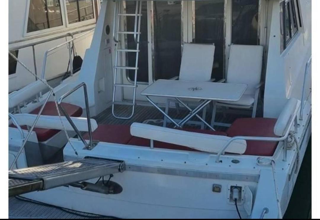 Отель Barco Барселона Экстерьер фото